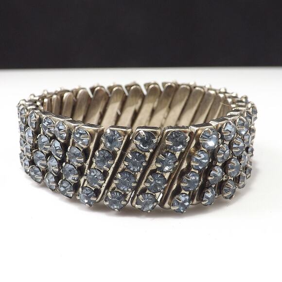 Vintage Light Blue Rhinestone Bracelet, Expansion Style, 1950s - Picture 6 of 10